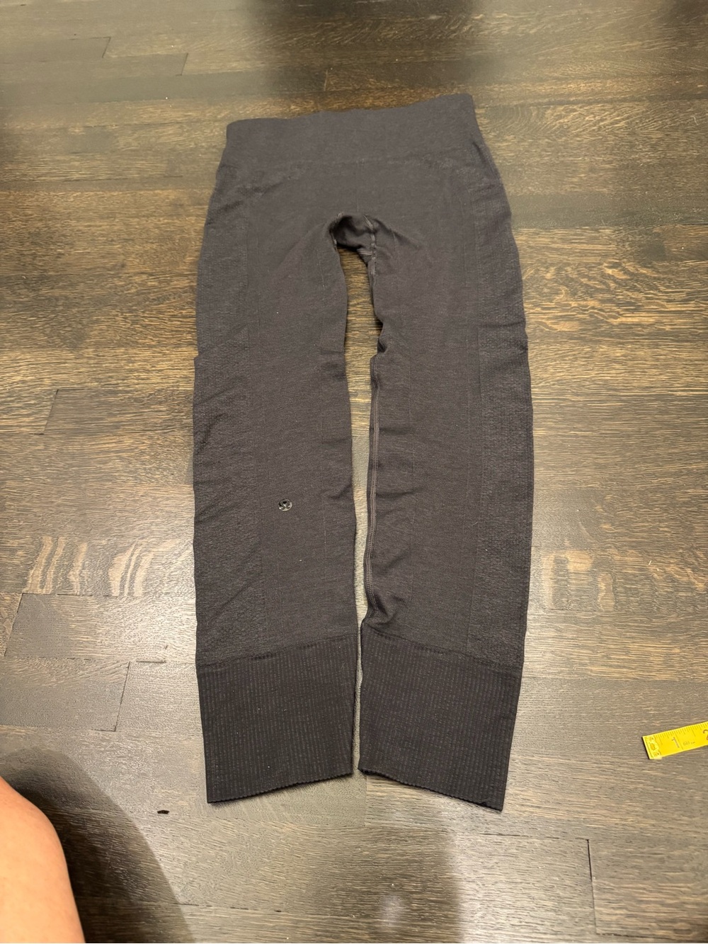 Lululemon Ebb to Street Cropped Knit Leggings Ribbed Cuff Black Gray - Size 4
